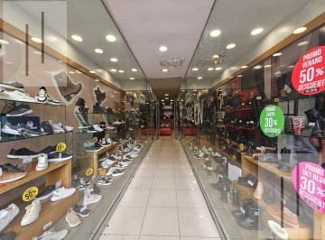 Local comercial · 200m² · Venta y Alquiler Local en Liniers, Caba