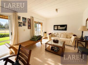 Casa · 80m² · 3 Ambientes · 1 Cochera · Casa - Nuevo Pilar