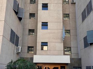PH · 96m² · 4 Ambientes · 1 Cochera · Venta Departamento Planta Baja. Ciudad