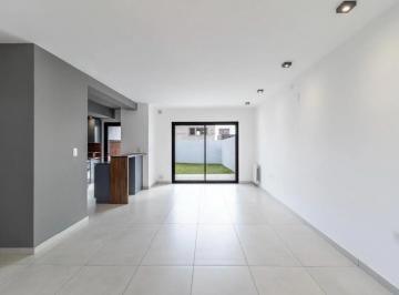 Casa de 4 ambientes, Córdoba · Docta - 2 Dorm + Dos Baños Categoria!