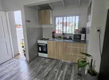 Departamento · 38m² · 2 Ambientes · Departamento de 2 Ambientes Ubicado en El Primer Piso con Patio Propio en La Planta Baja, Remedios D