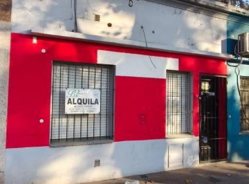 Local comercial · 1 Ambiente · Local Comercial en B° Azcuenaga.