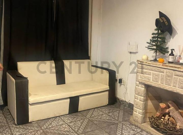 Casa · 330m² · 3 Ambientes · 2 Cocheras