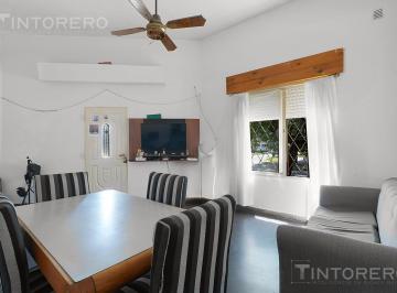 Casa · 97m² · 4 Ambientes · 1 Cochera · Casa en Venta 3 Dorm. con Garage y Terraza
