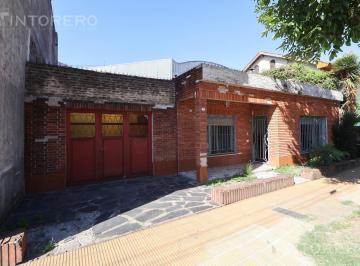Casa · 105m² · 3 Ambientes · 1 Cochera · Casa en Morón 3 Ambientes con Cochera