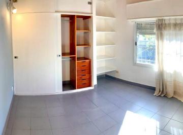 Dormitorio · PH 2 Ambientes Reciclado | Sin Expensas | 2 Aires Inverter | Boedo
