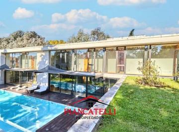 Casa · 1600m² · 6 Ambientes · 4 Cocheras · Venta de Casa en San Diego 6 Ambientes