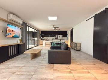 Casa · 254m² · 6 Ambientes · 2 Cocheras · Venta Casa Claros del Bosque 4 Dorm Pileta