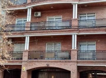 Departamento · 60m² · 3 Ambientes · 1 Cochera · Departamento en San Isidro
