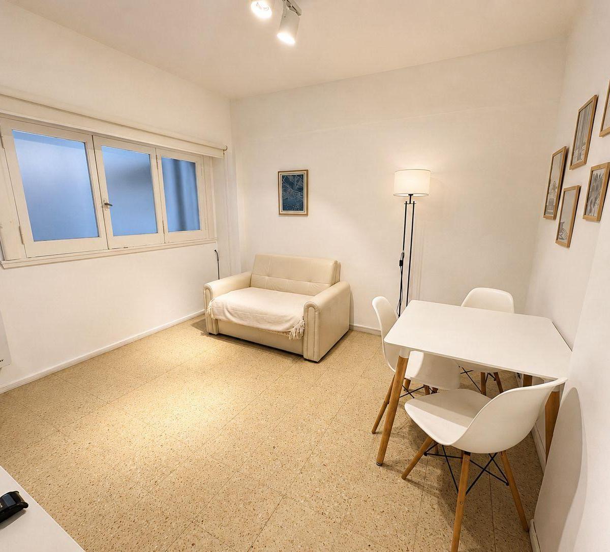 Oportunidad en zona plaza colón – mar del plata departamento de 2 ambientes semi reciclado