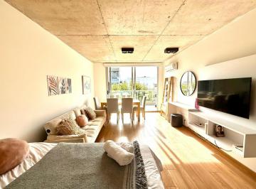 Departamento · 61m² · 2 Ambientes · Venta de Amplio Departamento de Dos Ambientes con Terraza y Parrilla Propia