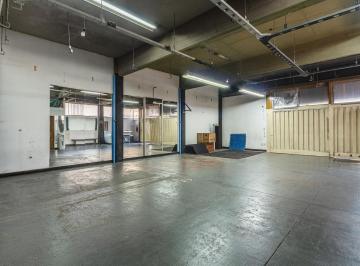 Local comercial · 288m² · 6 Ambientes · 2 Cocheras · Local con Vivienda en Venta en Villa Ballester