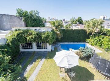 Casa · 343m² · 8 Ambientes · 2 Cocheras · Tradicional Casa de Categoria Sobre Av Gral Paz