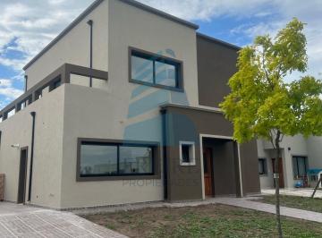 Casa · 222m² · 6 Ambientes · 1 Cochera · Venta Casa 6 Ambientes en Dos Plantas - Barrio San Pablo - Pilar - Apta Financiación!