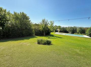 Terreno · 230m² · Venta Terreno con Pileta en Valle del Golf 806 m