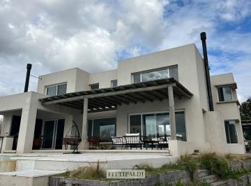 Casa · 400m² · 6 Ambientes · 2 Cocheras · Casa Chalet en Venta en Muelles, Puertos, Escobar