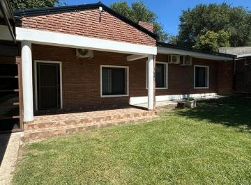 Casa · 120m² · 3 Ambientes · 2 Cocheras · Casa 2 Dorm en Venta 200 Mtrs del Rio en Carlos Paz