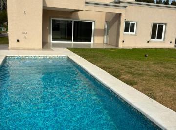 Casa de 4 ambientes, Esteban Echeverría · Casa en Venta en Santa Ines Canning