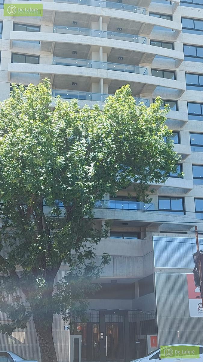 Av. Centenario al 1100
