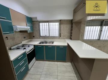PH · 100m² · 4 Ambientes · 1 Cochera · Alquiler PH Tipo Casa 4 Amb Cochera Patio Parrilla S/ Expensa Boulogne