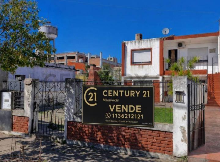 Casa · 200m² · 6 Ambientes · 1 Cochera