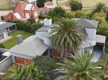 Casa de 6 ambientes, Bahía Blanca · Casa en Venta, Barrio Patagonia, Bahia Blanca