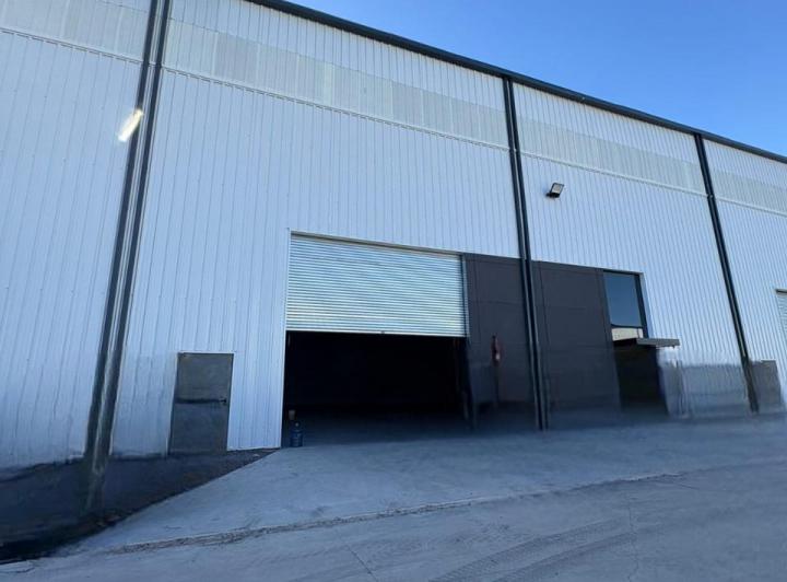 Depósito · 678m²