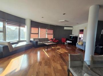 Departamento · 210m² · 5 Ambientes · Venta Semipiso 5 Ambientes con Cochera