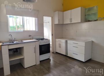PH · 55m² · 3 Ambientes · PH Dos Ambientes con Patio en Alquiler Sarandí