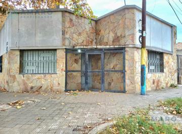 Casa · 95m² · 3 Ambientes · 1 Cochera · ·venta · Casa · 2 Dorm. · Patio · Cochera · Triangulo