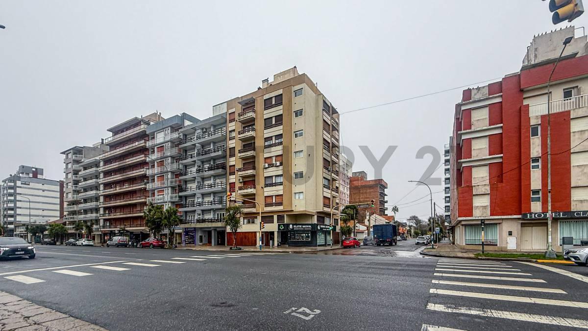Depto 3 amb, 54m² en Av. Independencia — La Perla