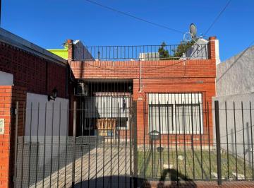 Casa · 55m² · 3 Ambientes · 1 Cochera · Venta PH 3 Amb con Coch, Patio y Terraza en Villa Luzuriaga
