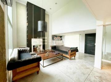 Casa · 282m² · 6 Ambientes · 2 Cocheras · Casa Barrio Ayres de Pilar en Alquiler Amoblada