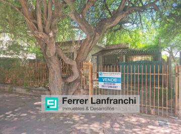 Casa · 147m² · 6 Ambientes · 1 Cochera · Casa a Refaccionar en Venta Barrio Providencia
