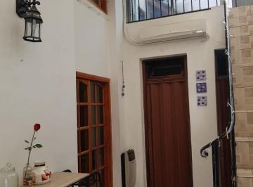 PH · 110m² · 4 Ambientes · PH en Venta - 3 Dorm. 3 Baños - 140 m² - Boedo
