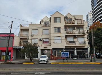 Departamento de 3 ambientes, Lomas de Zamora · Departamento de 3 Ambientes con Cochera en Alquiler en Banfield