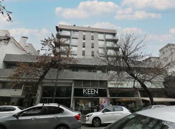 Departamento · 91m² · 3 Ambientes · 1 Cochera · Impecable Dúplex - Jardín - Cochera