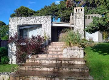 Casa · 285m² · 6 Ambientes · 1 Cochera · Casa en Venta - 5 Dorm. 3 Baños - Pinamar