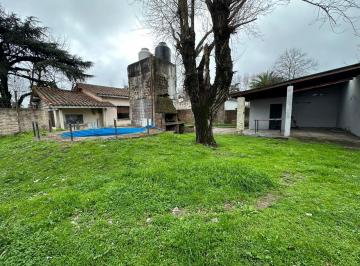 Casa · 120m² · 5 Ambientes · 1 Cochera · ¡Casa en Venta - Longchamps!