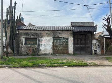Depósito · 230m² · 3 Ambientes · 2 Cocheras · Deposito en Venta - Burzaco