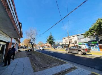 Departamento · 60m² · 3 Ambientes · 1 Cochera · 3 Ambientes Banfield C/ Renta