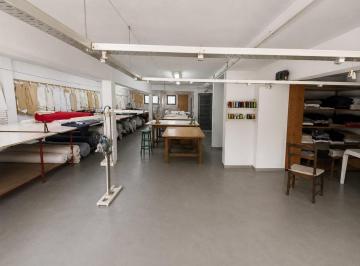 Bodega-Galpón · 300m² · Galpon en Venta 300 Mtr Posibilidad Alquiler Comercial Rubro Textil