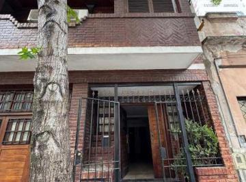 Casa de 4 ambientes, Avellaneda · Casa en Venta en Crusecita