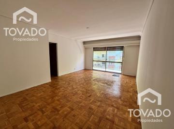 Departamento · 69m² · 3 Ambientes · Semipiso 3 Ambientes en Colegiales! Balcón Corrido Muy Luminoso!