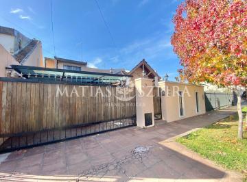 Casa · 235m² · 9 Ambientes · 2 Cocheras · Casa en Ituzaingó Norte