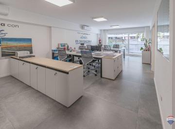 Oficina comercial · 237m² · 1 Cochera · Oficina Corporativa con Cochera Venta Palermo