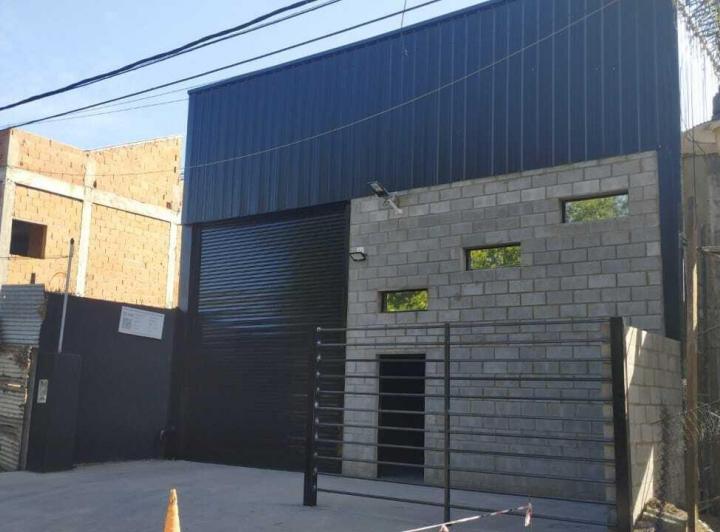 Depósito · 367m²