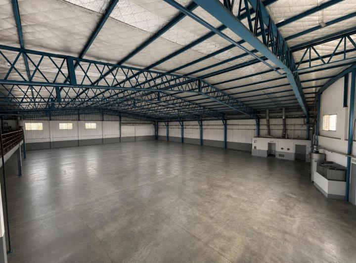 Depósito · 1300m²