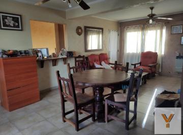 Departamento · 65m² · 3 Ambientes · Departamento en Venta - 2 Dorm. 2 Baños - 90 m² - Quilmes