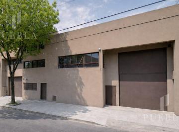 Bodega-Galpón · 1300m² · Galpón en Alquiler - Parque Patricios